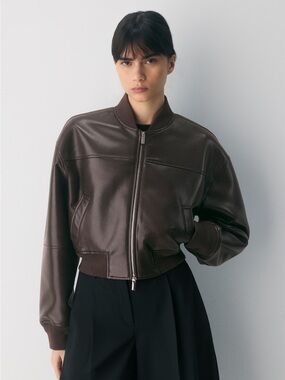 NWT - Aritzia Babaton Synergy Bomber - Rich Mocha Brown - Size XXS